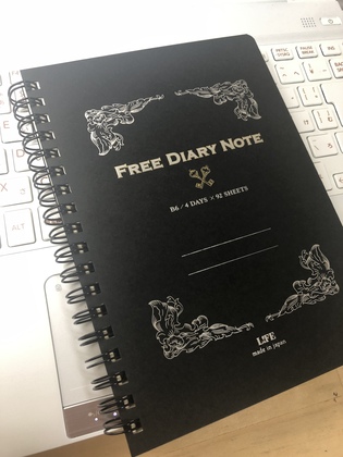 仕事中にメモを取らないのはカッコいいのか？